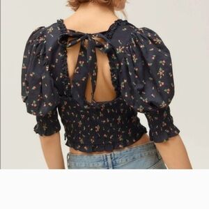 Urban Outfitters Black Floral Puff Sleeve Blouse